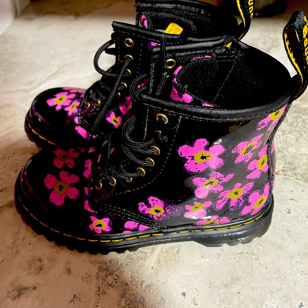 Girls Black and Pink Boots